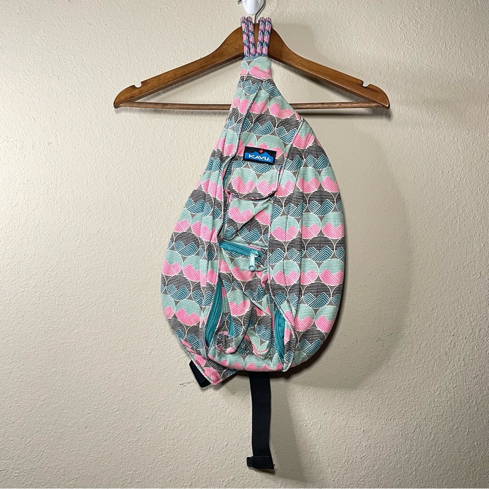 KAVU Rope Sling Bag Crossbody Backpack Horizon Dot Mountain Print Pink Gray Blue